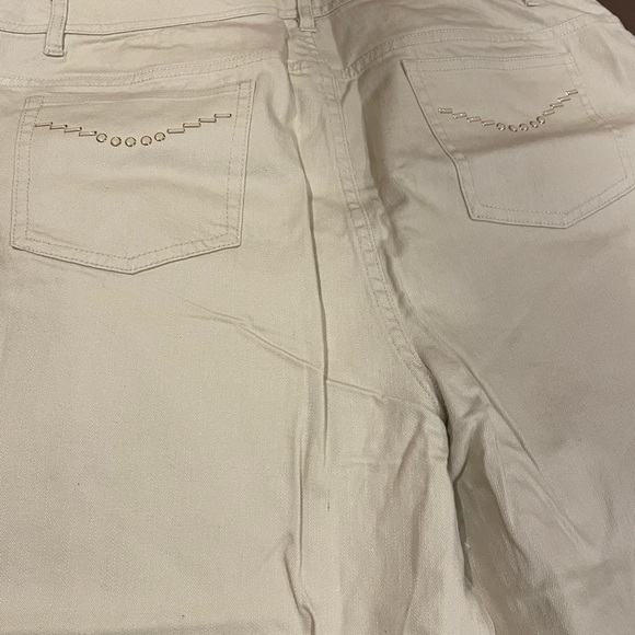 Denim & Co. pants! All for one price. All excellent condition. - Picture 4 of 5